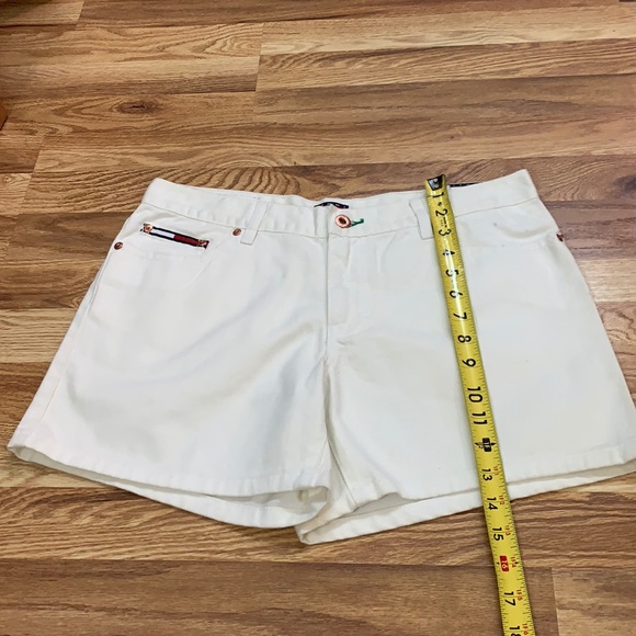Tommy Hilfiger short size 11 - Picture 3 of 16